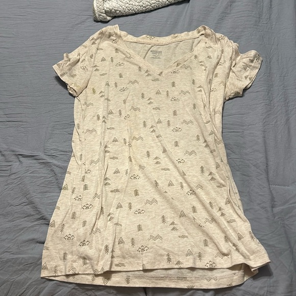 Mossimo Supply Co. Tops - A patterned shirt from Target. Great condition